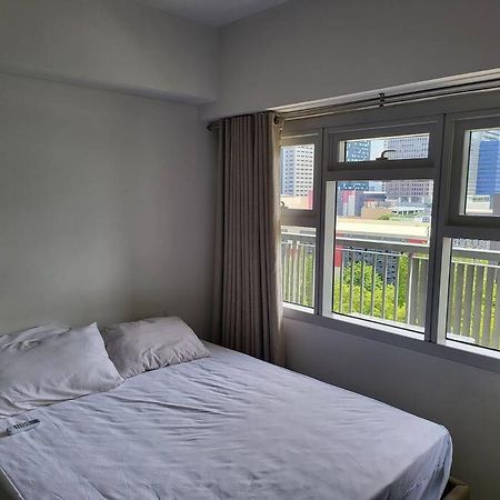 Apartmán Luxury @ Bgc Sleeps 6 Comfortably Fast Wifi Pool! Manila Exteriér fotografie