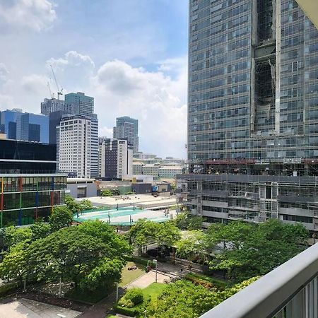 Apartmán Luxury @ Bgc Sleeps 6 Comfortably Fast Wifi Pool! Manila Exteriér fotografie