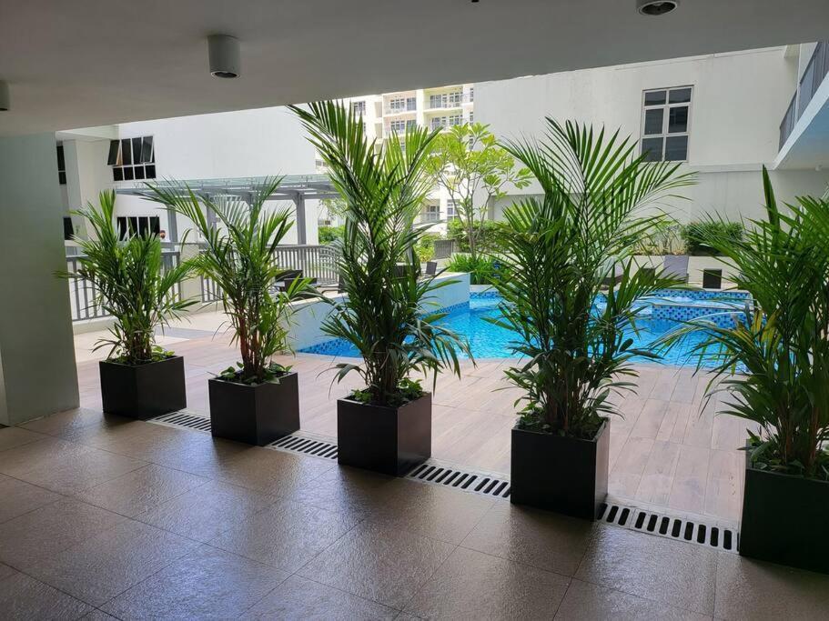 Apartmán Luxury @ Bgc Sleeps 6 Comfortably Fast Wifi Pool! Manila Exteriér fotografie