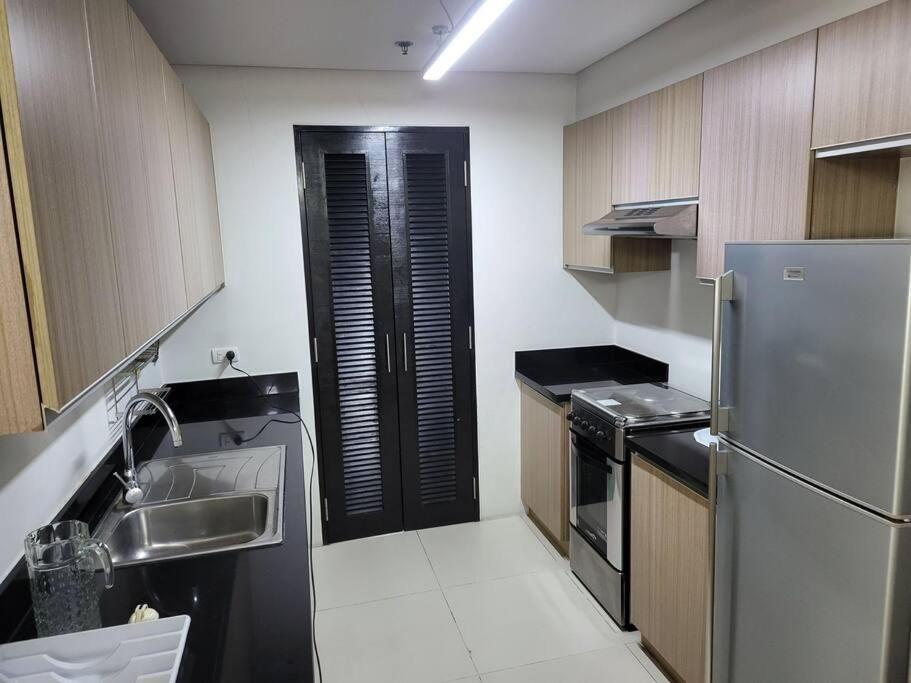 Apartmán Luxury @ Bgc Sleeps 6 Comfortably Fast Wifi Pool! Manila Exteriér fotografie