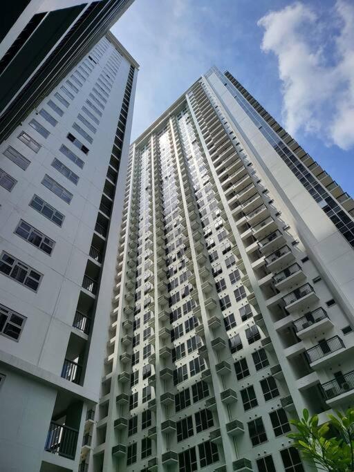 Apartmán Luxury @ Bgc Sleeps 6 Comfortably Fast Wifi Pool! Manila Exteriér fotografie