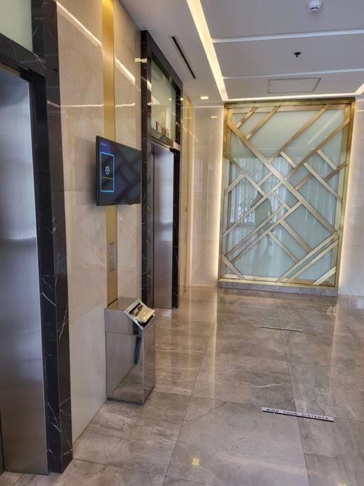Apartmán Luxury @ Bgc Sleeps 6 Comfortably Fast Wifi Pool! Manila Exteriér fotografie